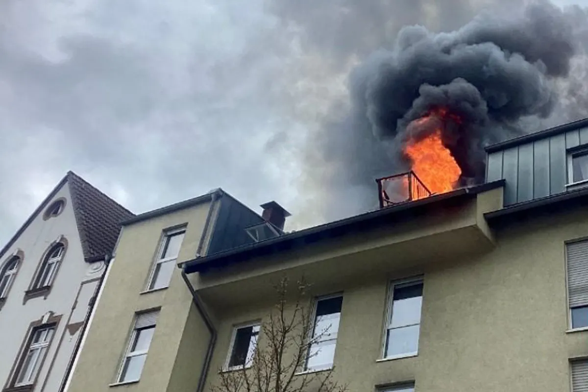 Recklinghausen – Dachstuhlbrand zerstört Wohnungen