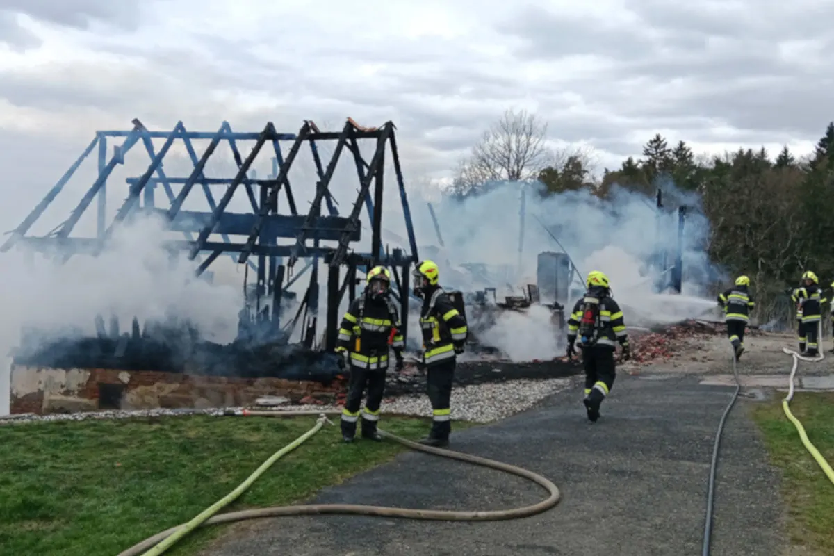 Lasselsdorf – Brand eines Wirtschaftsgebäudes