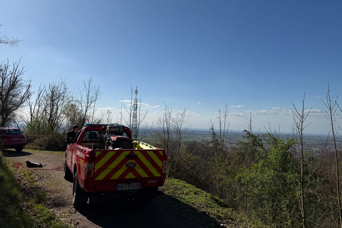 Weinheim – Spaziergänger aus steilem Gelände gerettet