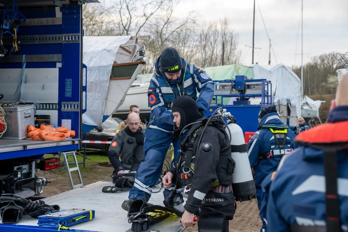 Rendsburg – Feuerwehr nach drohendem Bootsuntergang im Einsatz