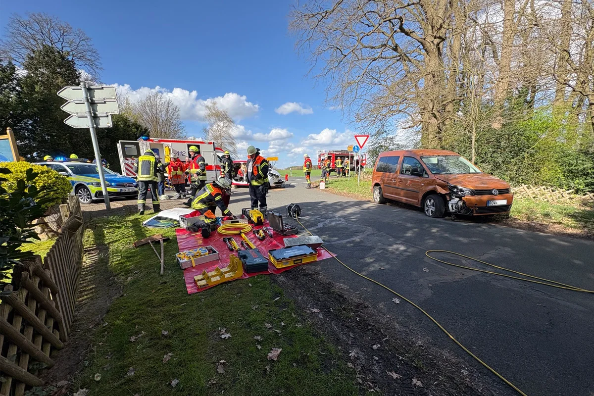 Hemslingen – Unfall mit schwerverletzter Beifahrerin