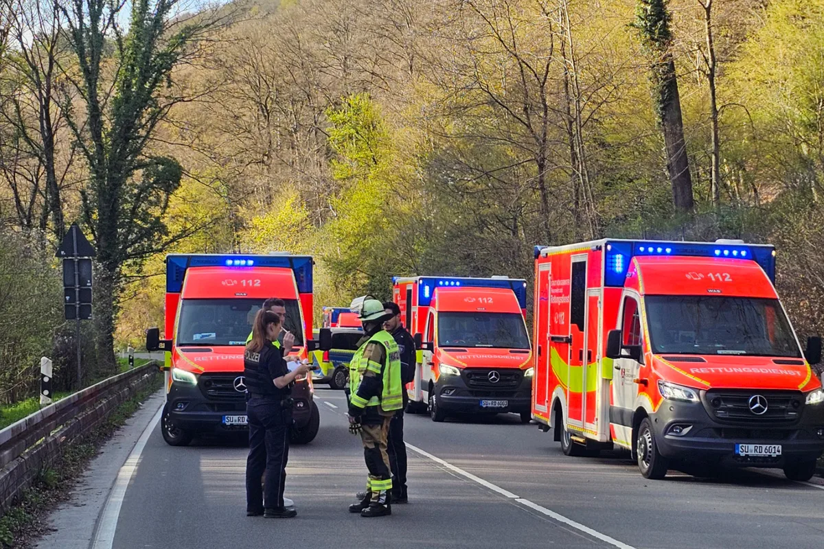 Königswinter – Drei Schwerverletzte bei Unfall im Gegenverkehr