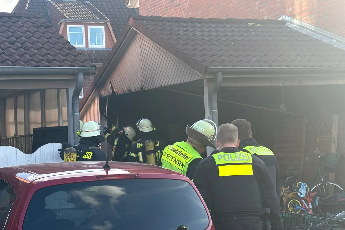 Sittensen – Carportbrand greift auf Schuppen über