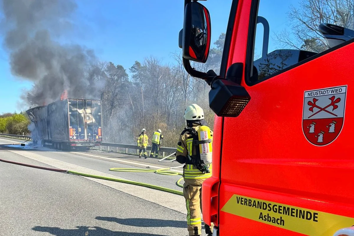 A3 Neustadt (Wied) – Lkw-Brand und Unfall mit Schwerverletztem