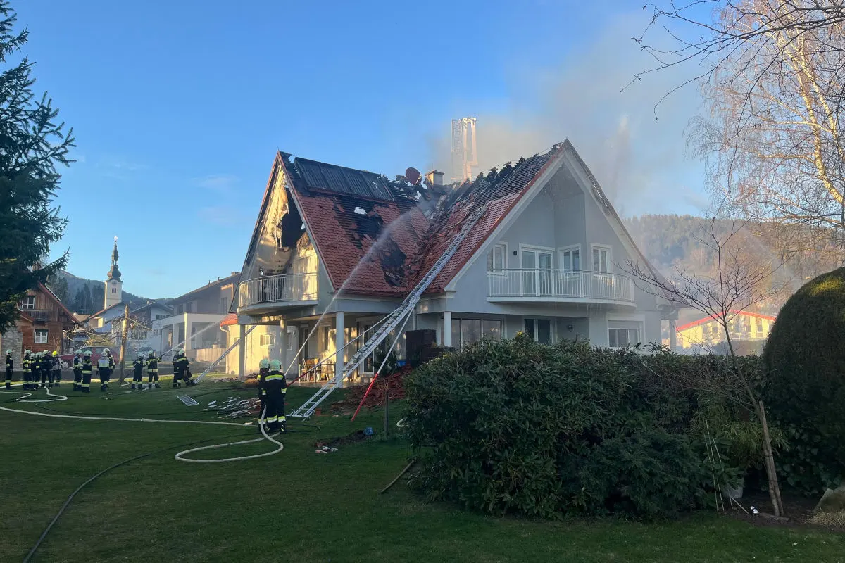 Passail – Solaranlage setzt Dachstuhl in Brand