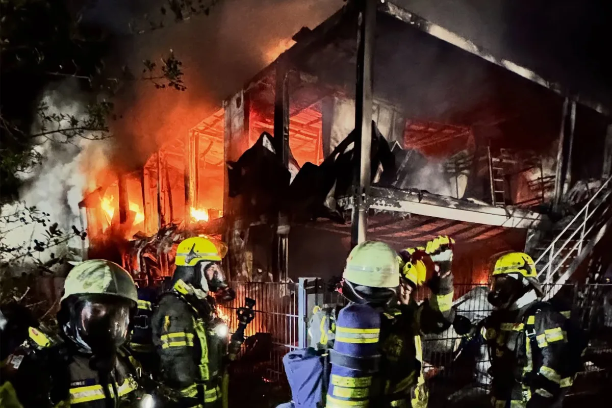 Raunheim – Tote Person nach Brand in Containerwohnanlage entdeckt