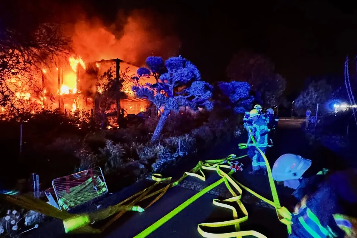 Raunheim – Tote Person nach Brand in Containerwohnanlage entdeckt