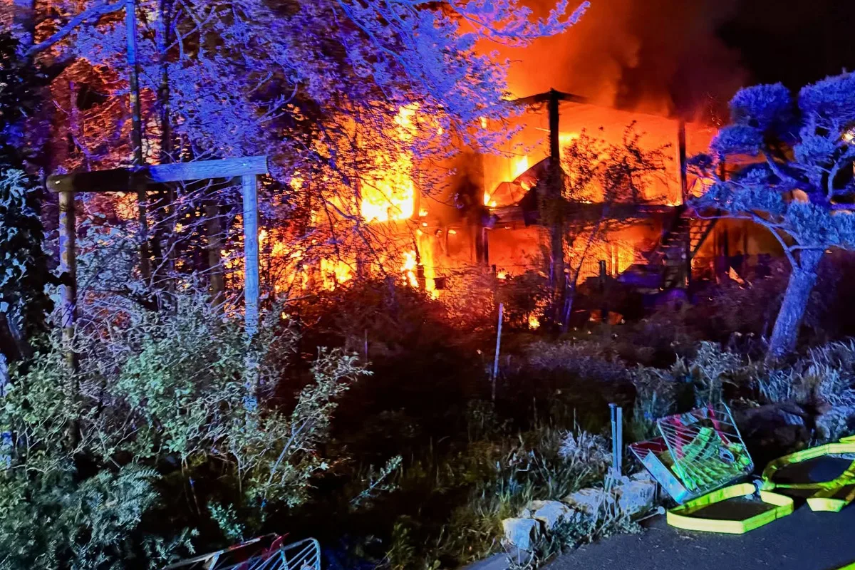 Raunheim – Tote Person nach Brand in Containerwohnanlage entdeckt