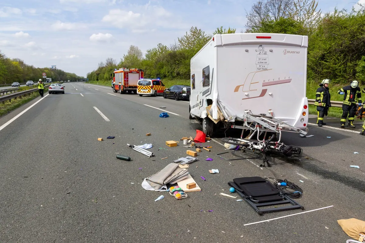 A2 Porta Westfalica – Verkehrsunfall zwischen Pkw und Wohnmobil