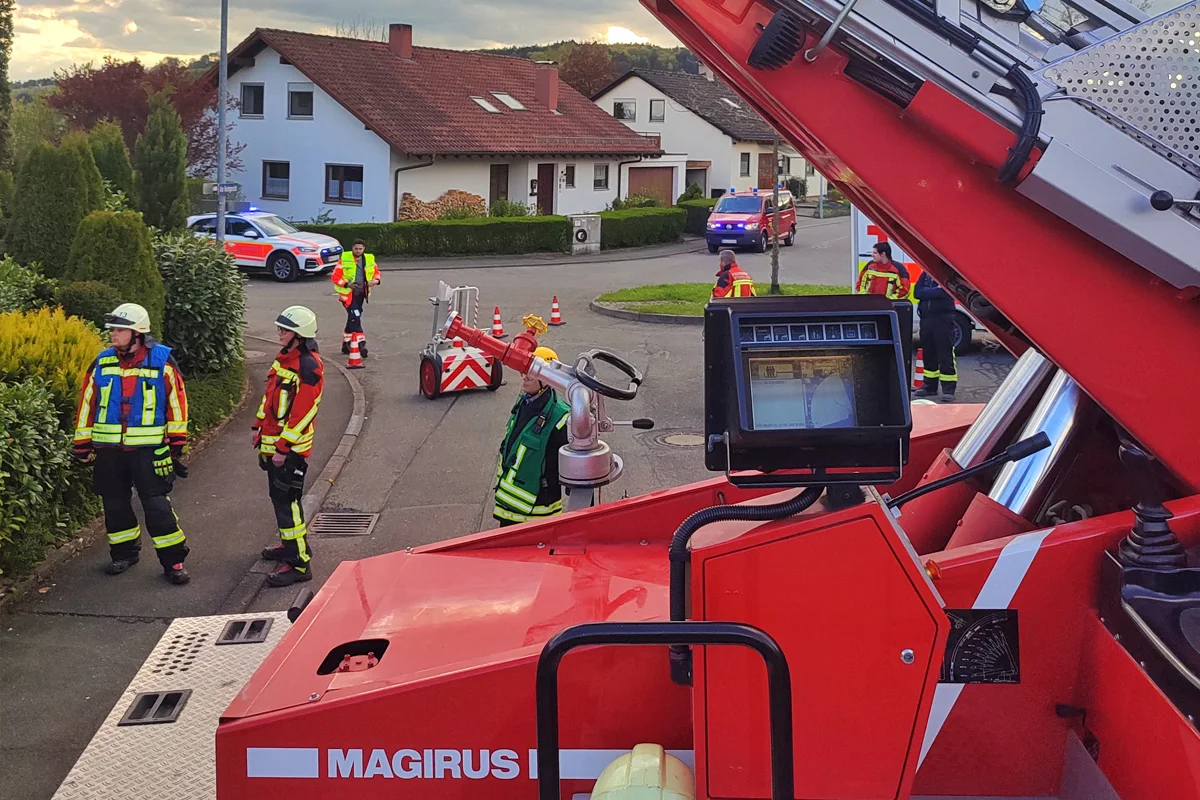 Stockach – Person aus acht Meter tiefem Abwasserschacht gerettet
