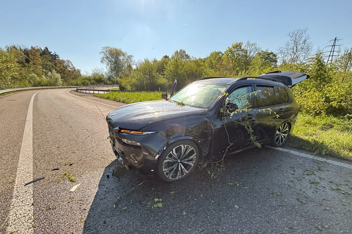 Widnau SG – Verfolgungsfahrt nach Diebstahl von zwei BMW