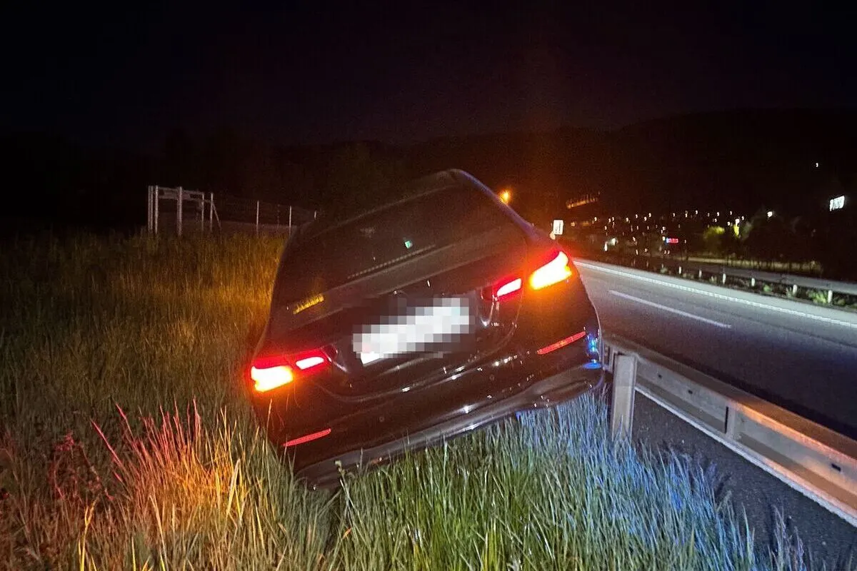 A1 Härkingen SO – Selbstunfall unter Alkoholeinfluss