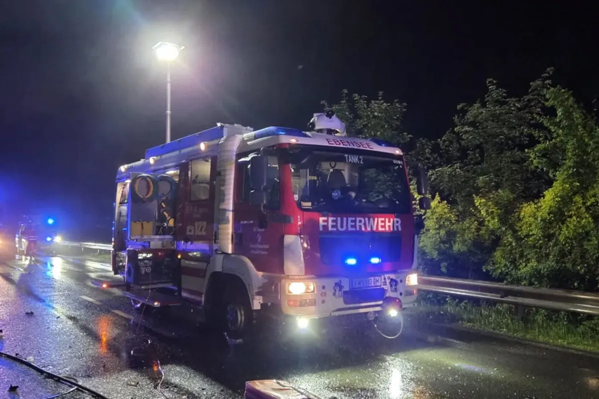Bezirk Gmunden – Sechs Schwerverletzte nach Unfall auf B145