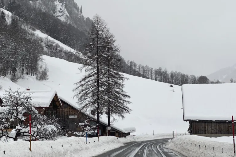 Nicht vergessen - Hauseigentümer müssen Trottoirs von Schnee befreien