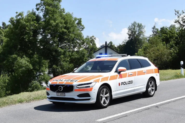 Arth SZ – Fassadenbrand führt zu Evakuationen
