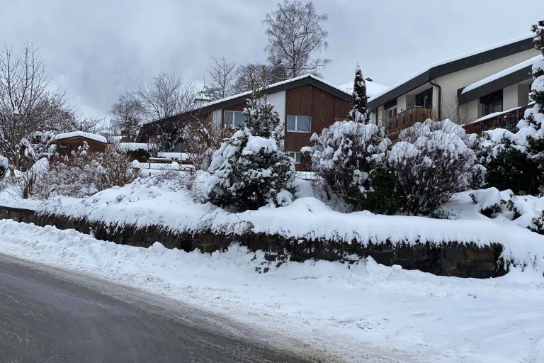 Sankt Georgen am Kreischberg - Hilflose Frau aus Schnee gerettet