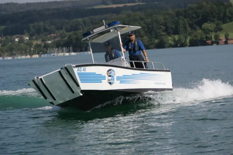 Laufenburg AG – Fischerboot in Not geraten