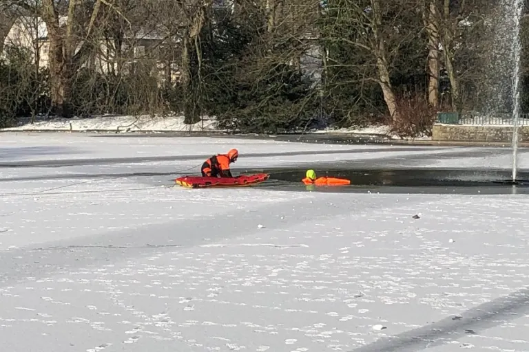 Grossalmerode - Kind bricht in See ein