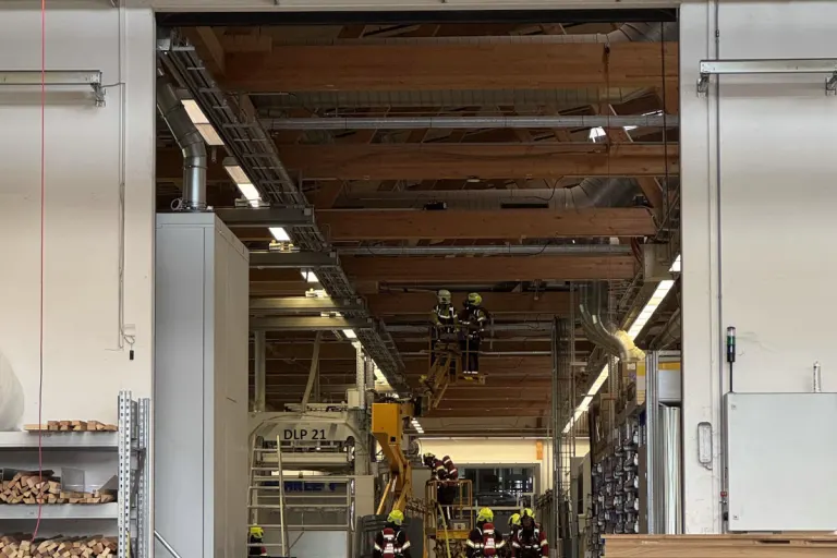Oberarth SZ – Rauchentwicklung in Produktionsbetrieb