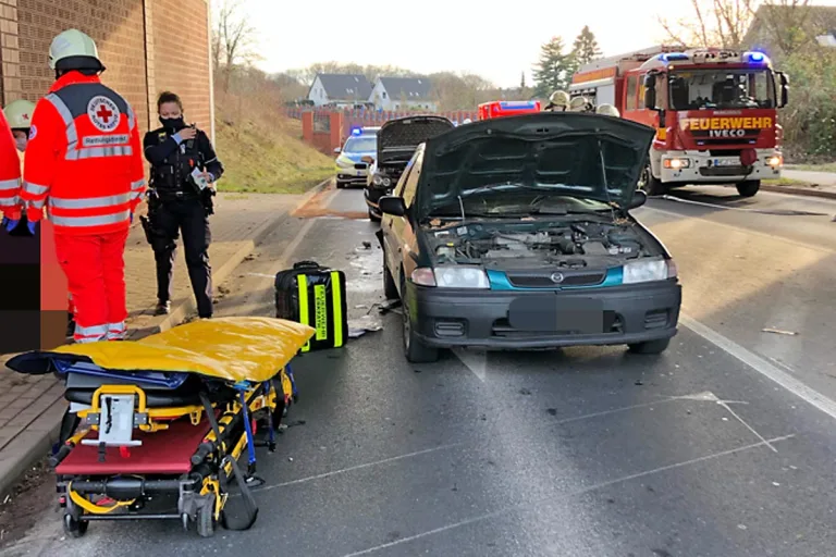 Erkrath - Schwer verletzte Person nach Unfall