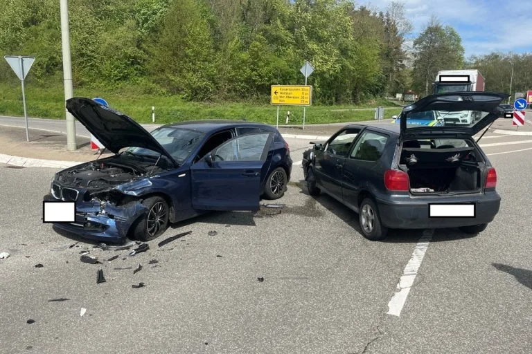 Unfall in Lauterecken RP - BMW übersehen 