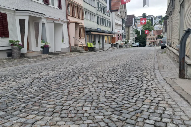 Herisau AR – Historische Pflästerung wird instand gesetzt