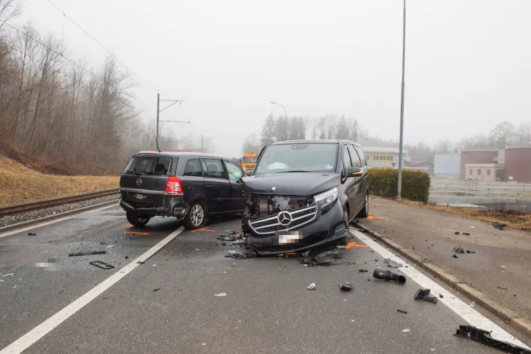 Frauenfeld TG – Riskantes Überholen führt zu Unfall 