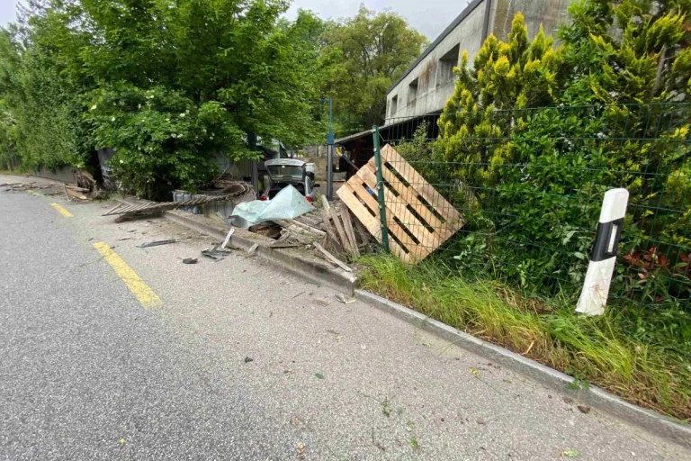Unfall Winznau SO - Kontrolle über Audi in Kurve verloren