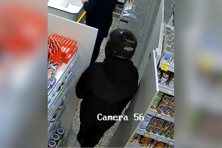 Wilchingen SH – Zeugen gesucht nach bewaffnetem Raubüberfall auf Lebensmittelgeschäft
