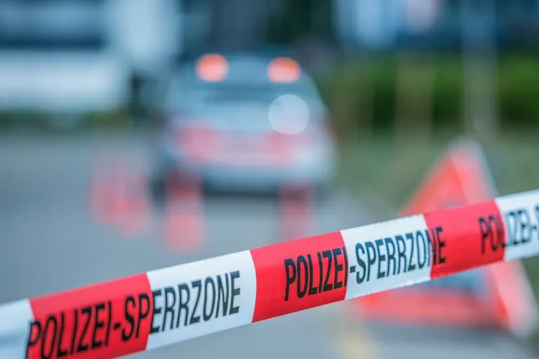 Rheineck SG – Bewaffneter Raub auf Parkplatz