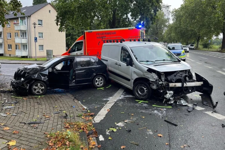 Hamm-Heessen - Betrunken frontal gegen ein Auto gekracht