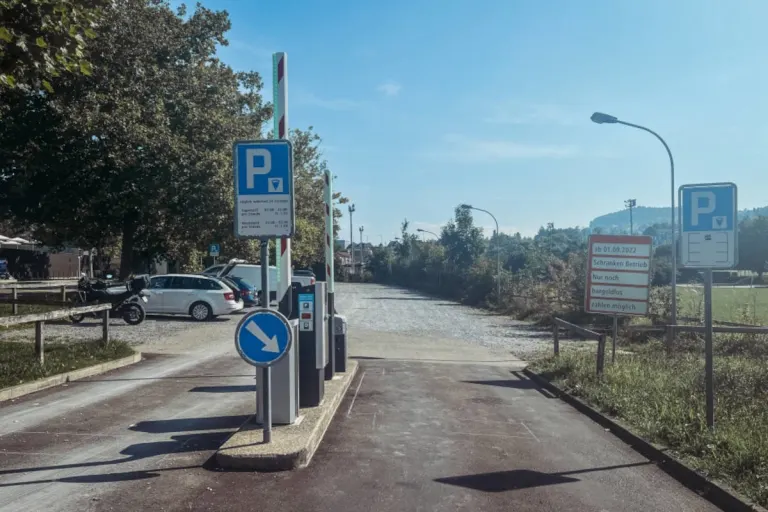 Pilotversuch in St. Gallen – Digital bezahlen beim Parkplatz Lerchenfeld