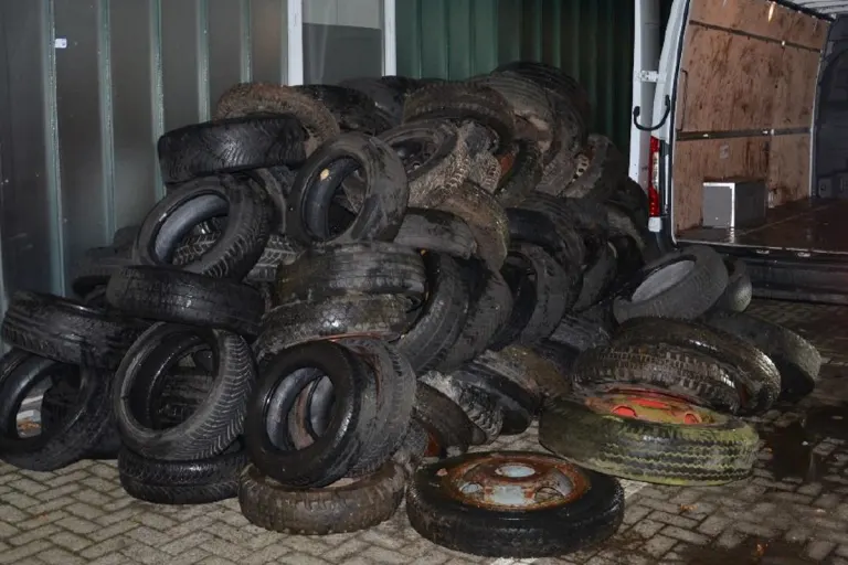 Hilter a.T.W. NI – Zeuge verhindert illegale Altreifenentsorgung auf Feldweg
