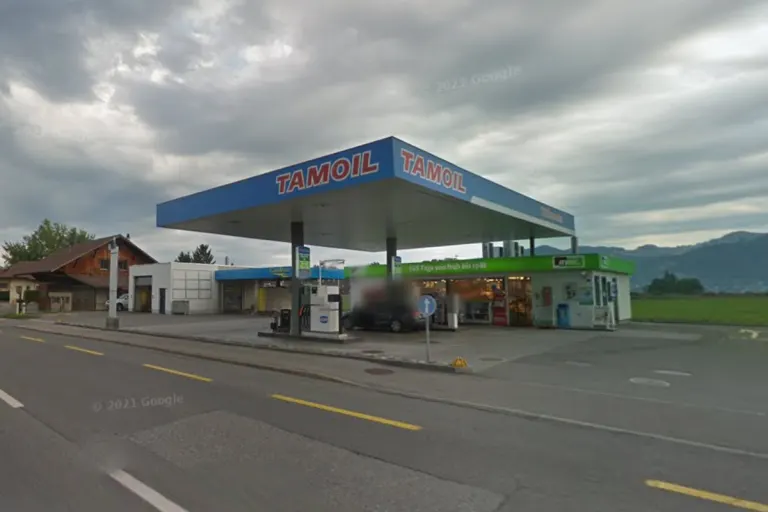 Gwatt bei Thun BE – Bewaffneter Raub auf Tankstellenshop