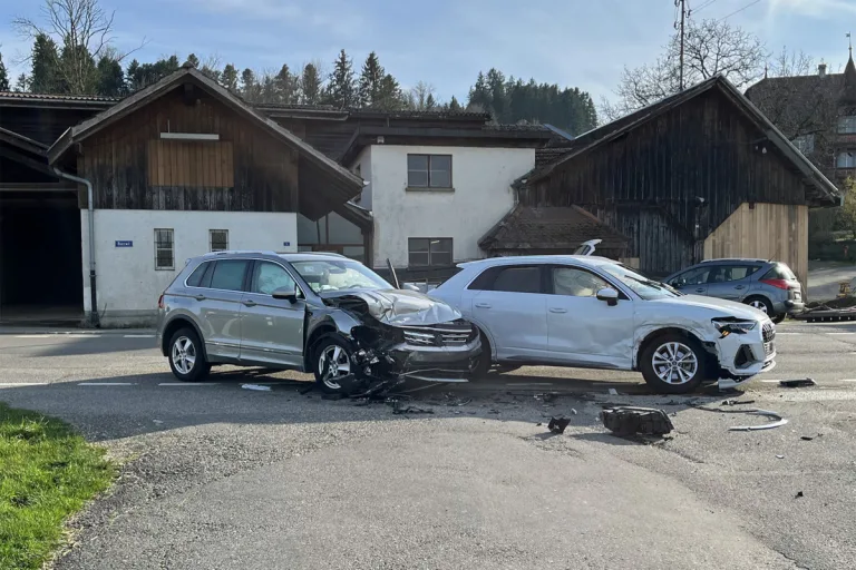 Kanton Luzern - Zwei Unfälle - Fünf Verletzte 