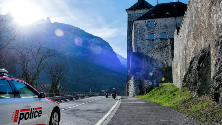 St-Maurice VS: Mutmasslicher Täter nach Einbruchdiebstahl verhaftet