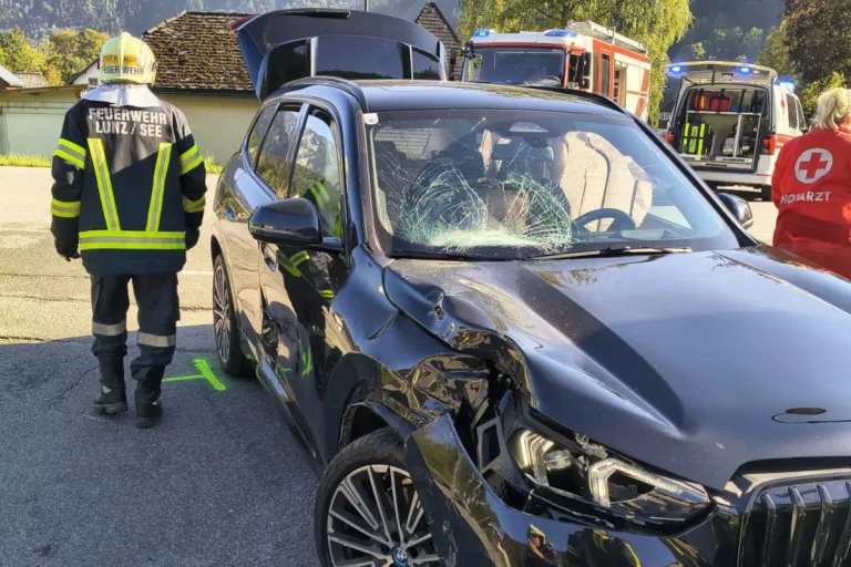 Lunz am See – Motorradlenkerin bei Unfall schwer verletzt