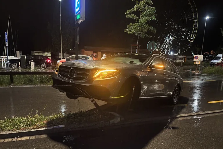 Unfall in Rorschach SG - Alkoholisiert auf einem Pfosten gelandet