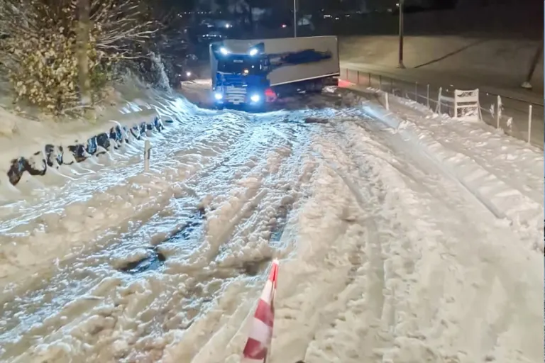 Kanton Freiburg – Fast 100 Einsätze wegen dem Schnee auf den Strassen 