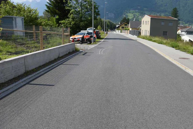 Vilters SG - Frau nach Sturz von Roller im Krankenhaus