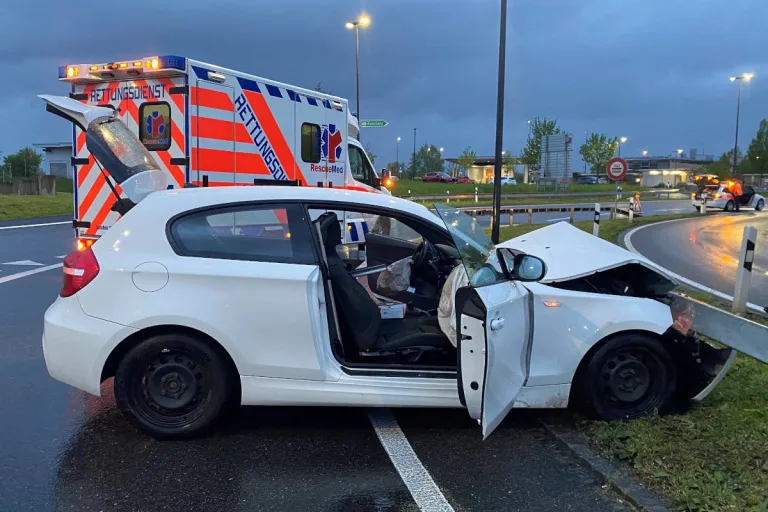 Kreuzlingen TG – Lenker nach Unfall verletzt im Spital