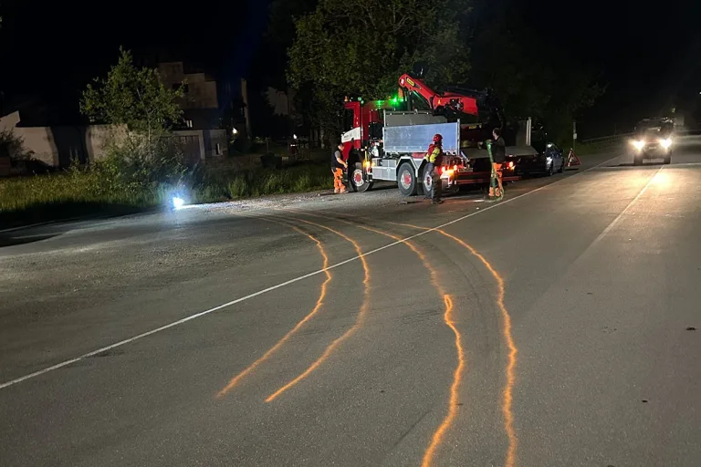 Unfall Engelberg OW - Beim Driften in den Dürrbach gelandet