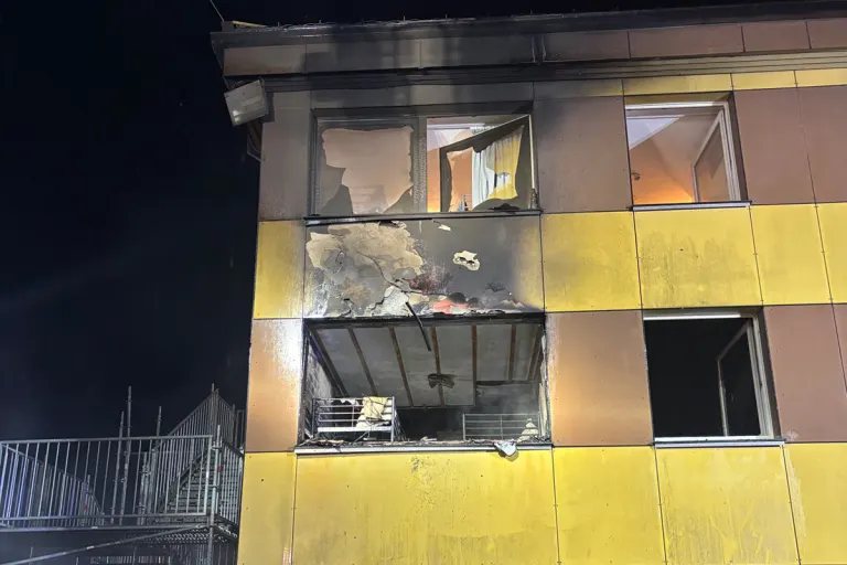 Olpe NW – Zimmerbrand in Landesunterkunft sorgt für Großeinsatz