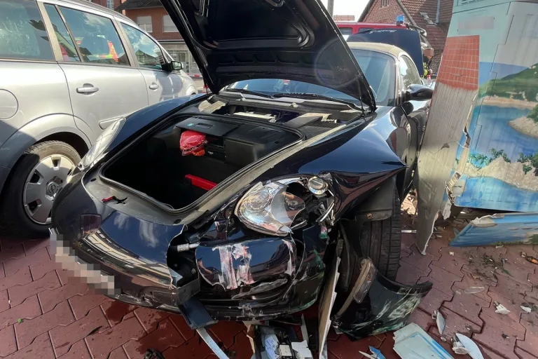 Nottuln NW – Autofahrer bei Alleinunfall verletzt