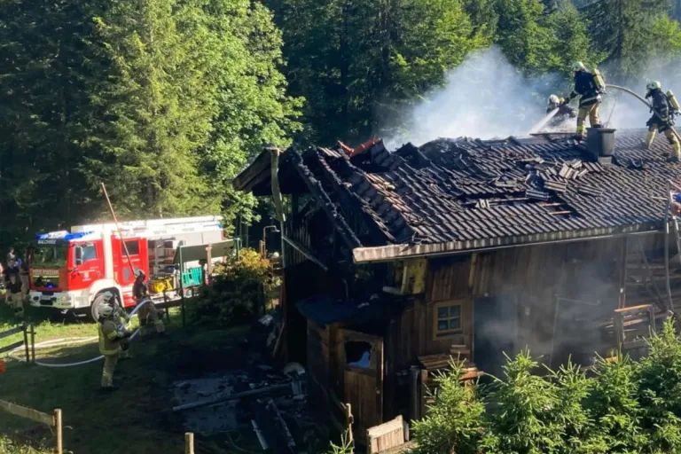 Walchsee – Brand einer Almhütte 