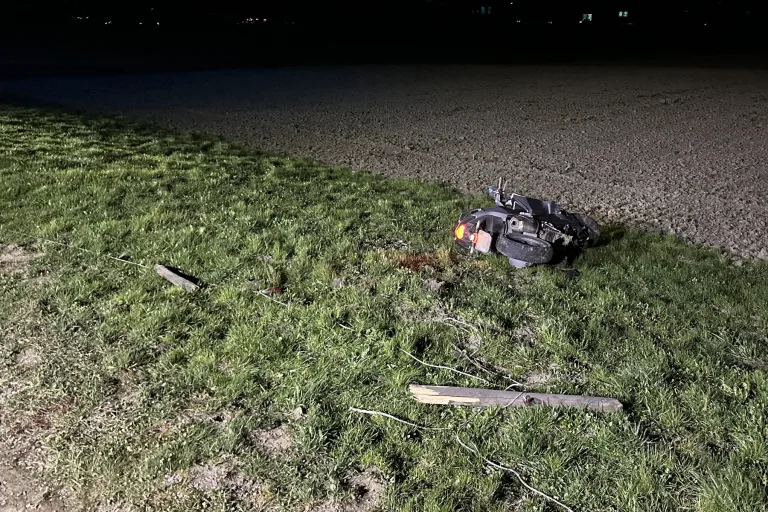 Schwerer Unfall in Reichenburg SZ – Lenker lebensbedrohlich verletzt