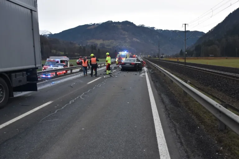 Horrorunfall in Schiers GR - Zwei Todesopfer nach Frontalkollision