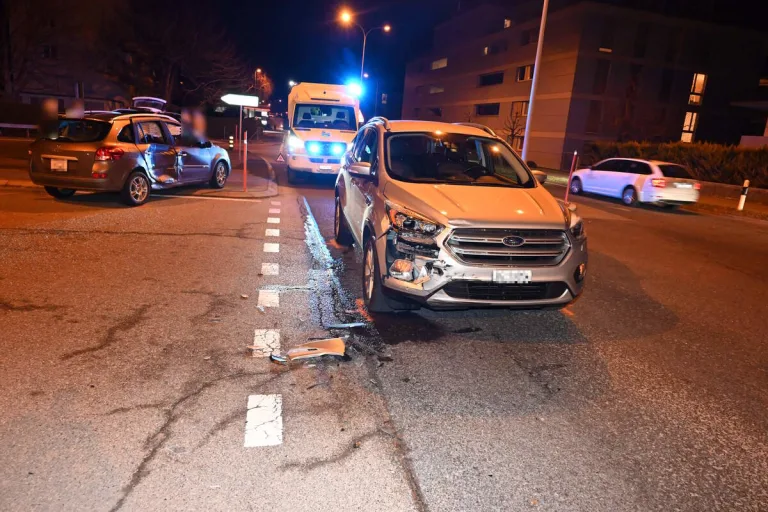 Sargans SG - Beim Abbiegen verunfallt 