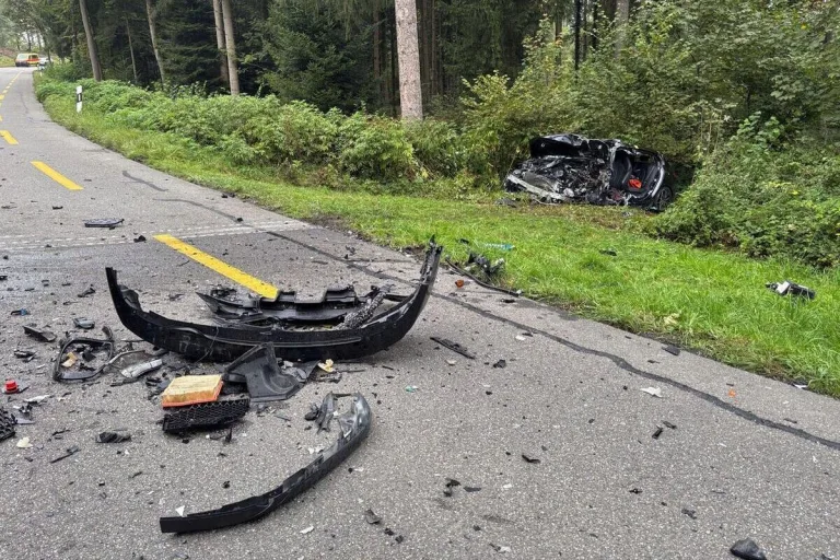 Gutenswil ZH – Autofahrer bei Unfall schwer verletzt