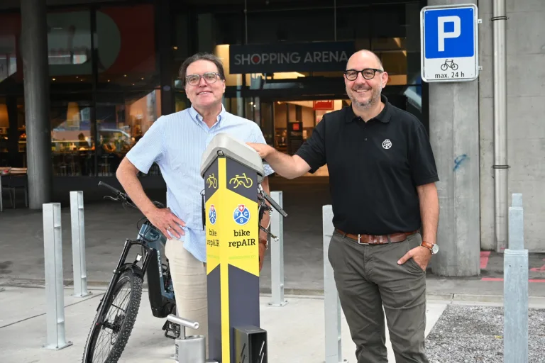 St. Gallen – Neue TCS-Repair-Station für Velos bei Shopping Arena